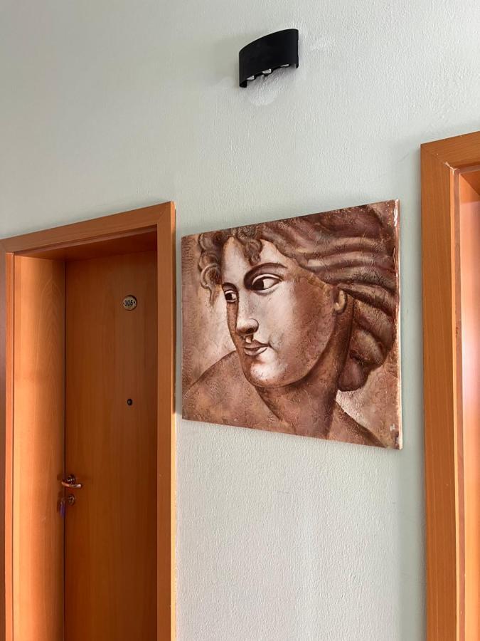 Galante Hotel Дуррес Екстер'єр фото