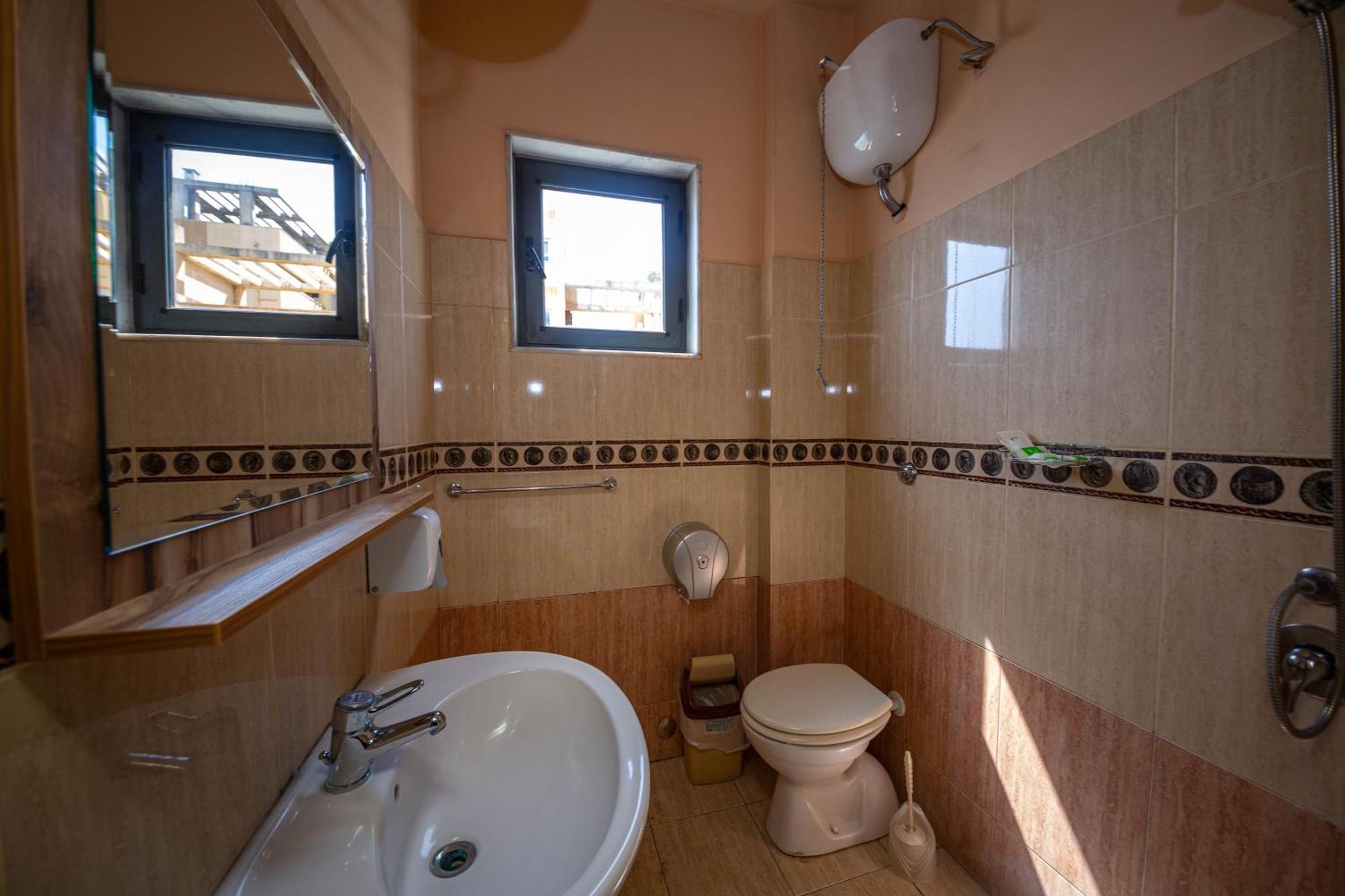 Galante Hotel Дуррес Номер фото
